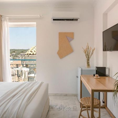 The Blue Hotel Skiathos Town Exterior foto